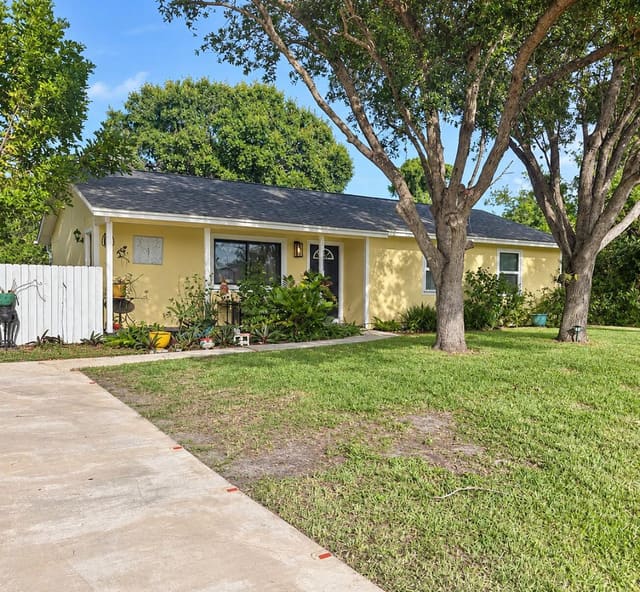 4702 Myrtle Drive, Indian River Estates, Fort Pierce, FL