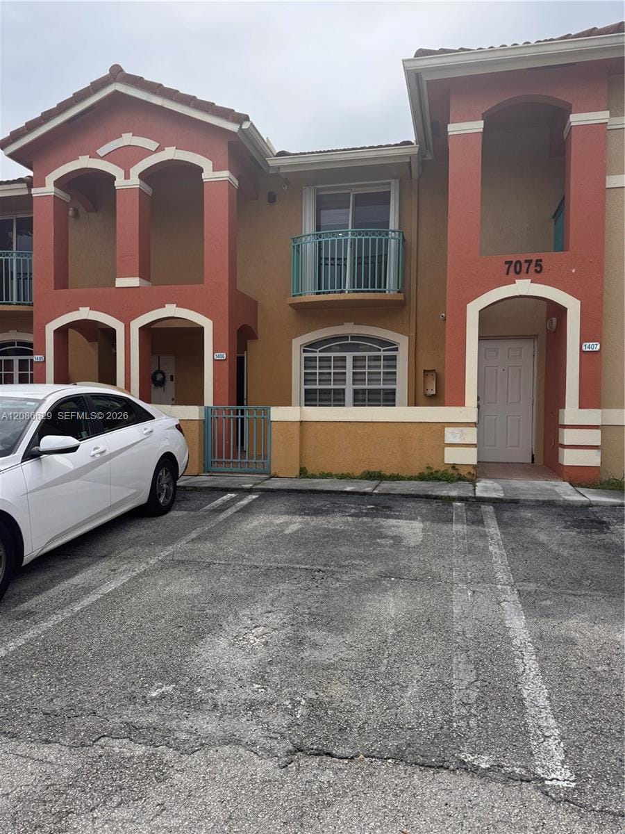 7075 NW 173rd Drive 1406 — photo 1