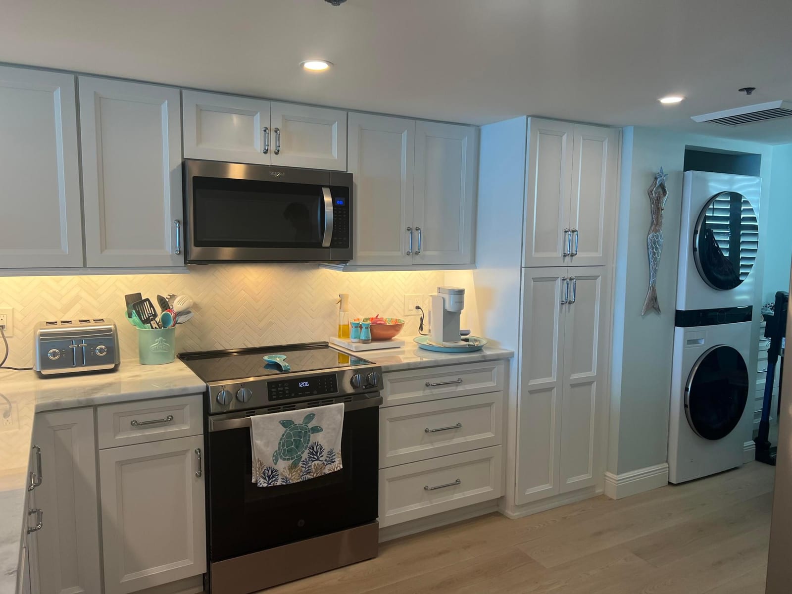 8880 S OCEAN Drive S 1302 — photo 5