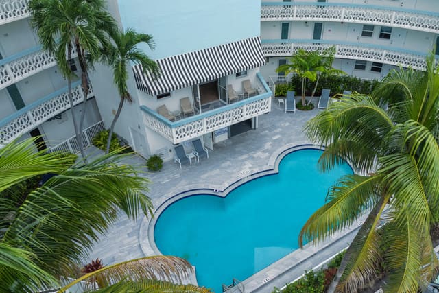 3250 NE 28TH Street 102, Fort Lauderdale, FL 33308