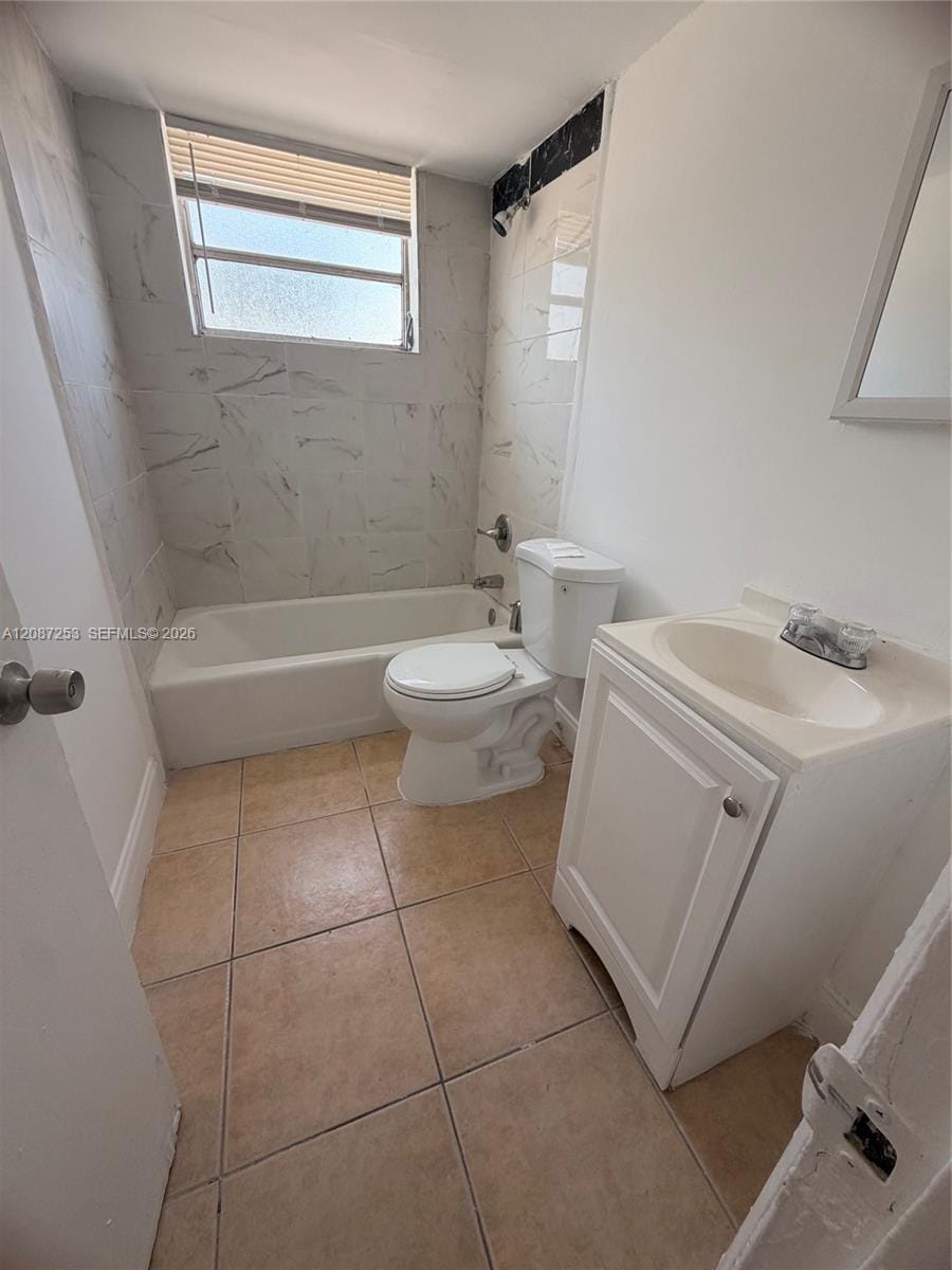 8450 NE Miami Court 5 — photo 2