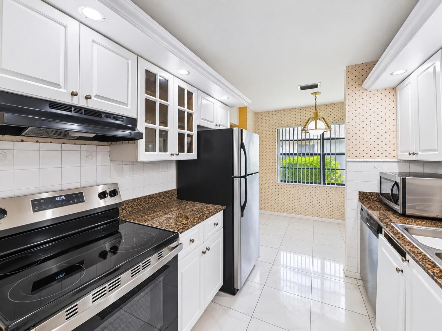 4948 Regina Court — photo 4