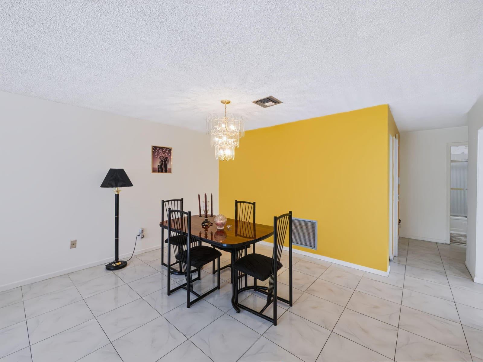 4948 Regina Court — photo 8