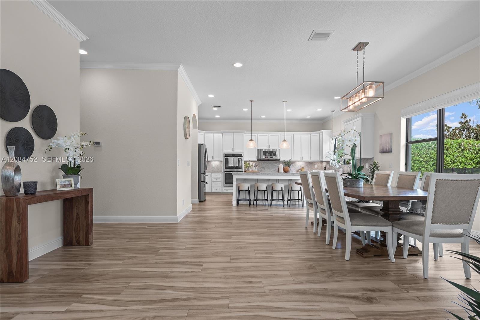 8142 Bradford Way — photo 4