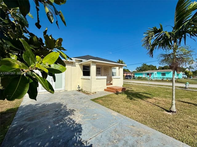 2403 Scott Street A, Hollywood, FL 33020