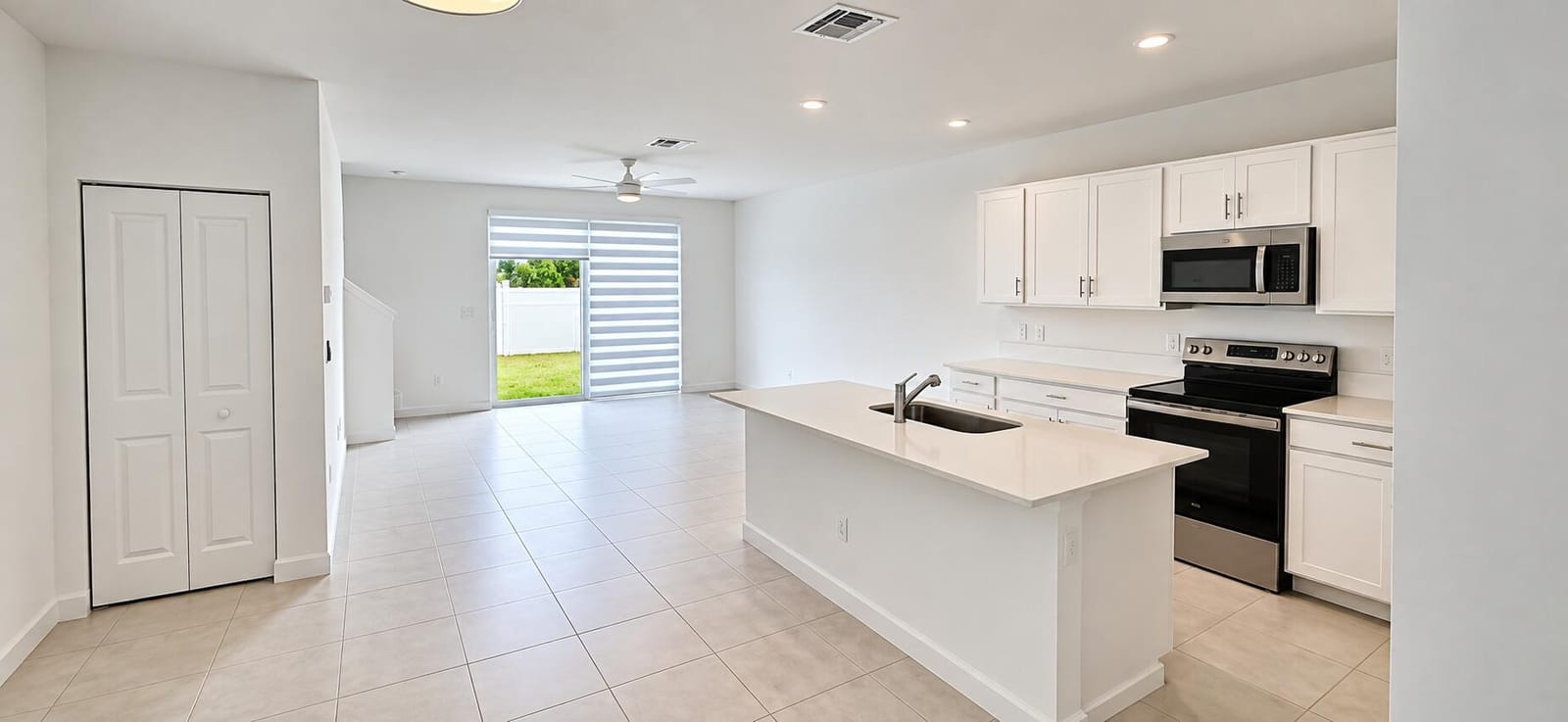321 SE CROSSOAK Lane, Port St. Lucie, FL 34984 photo 13