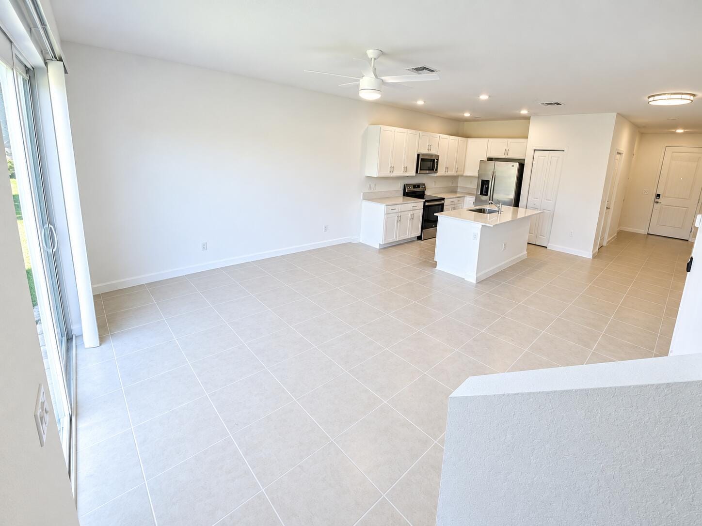 321 SE CROSSOAK Lane, Port St. Lucie, FL 34984 photo 5