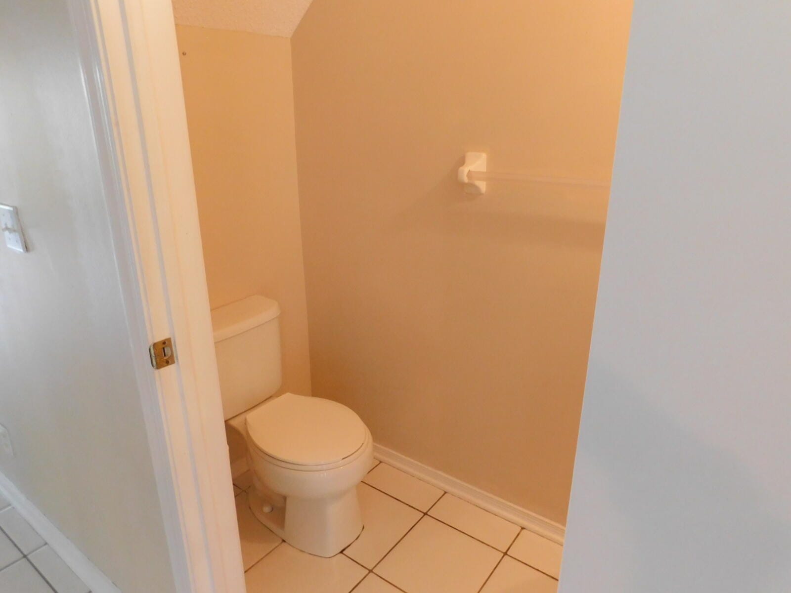 50 Simonton Circle, Weston, FL 33326 photo 9