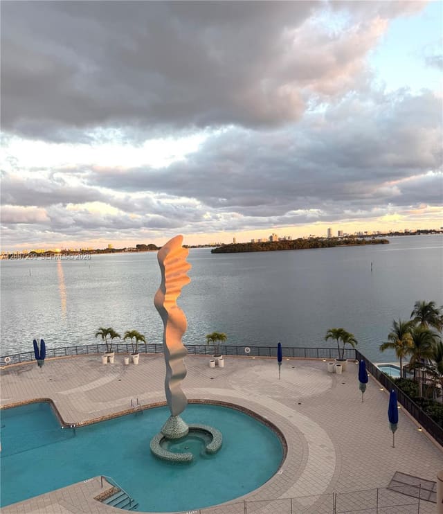 1800 NE 114th Street 605, North Miami, FL 33181