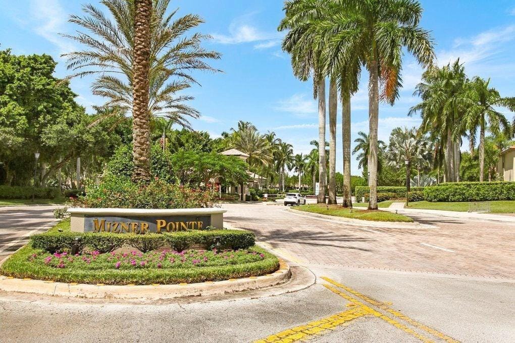 8315 Via Leonessa 8315, Boca Raton, FL 33433 photo 2
