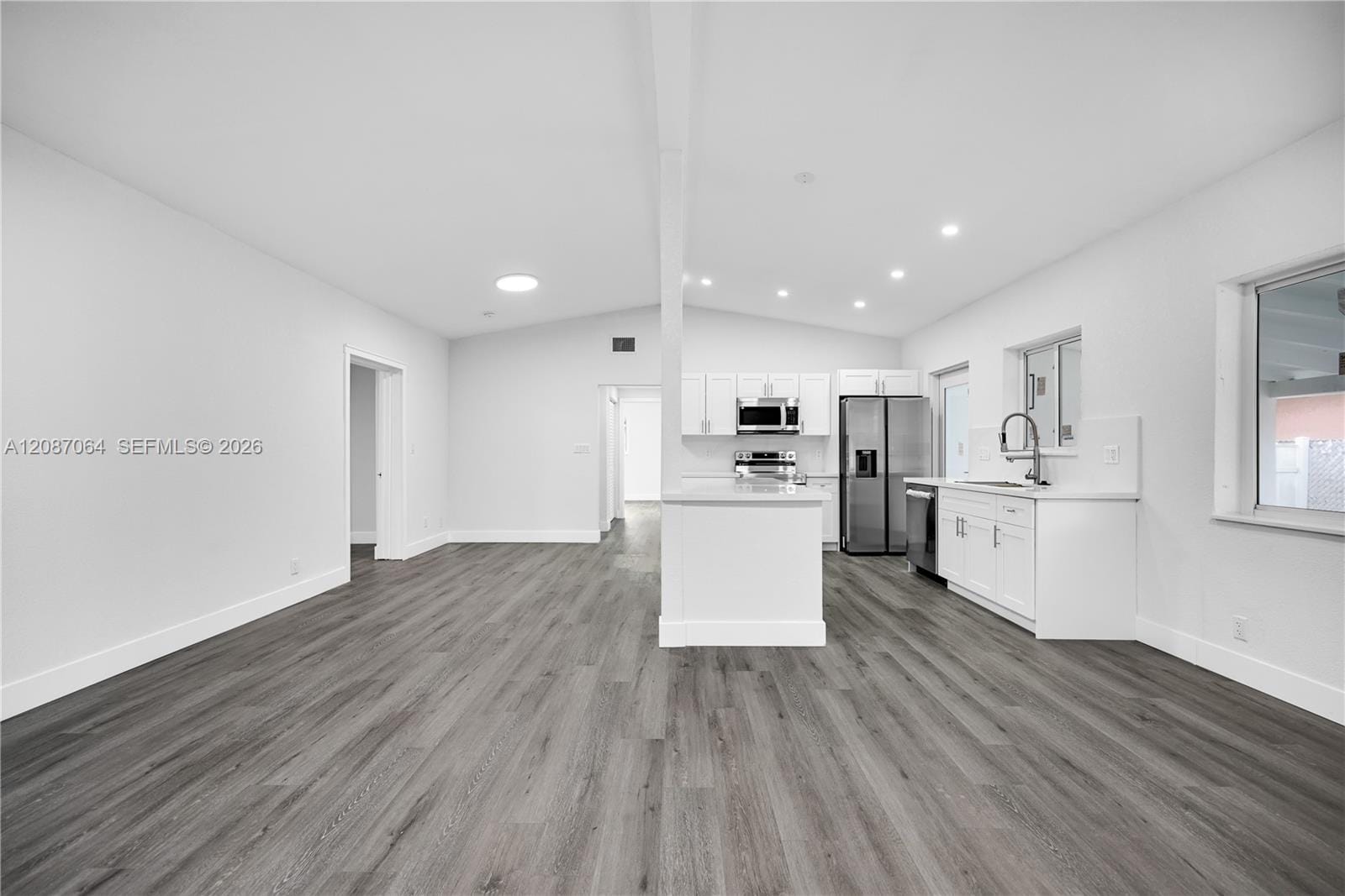 1018 NE 7th Street, Hallandale Beach, FL 33009 photo 18
