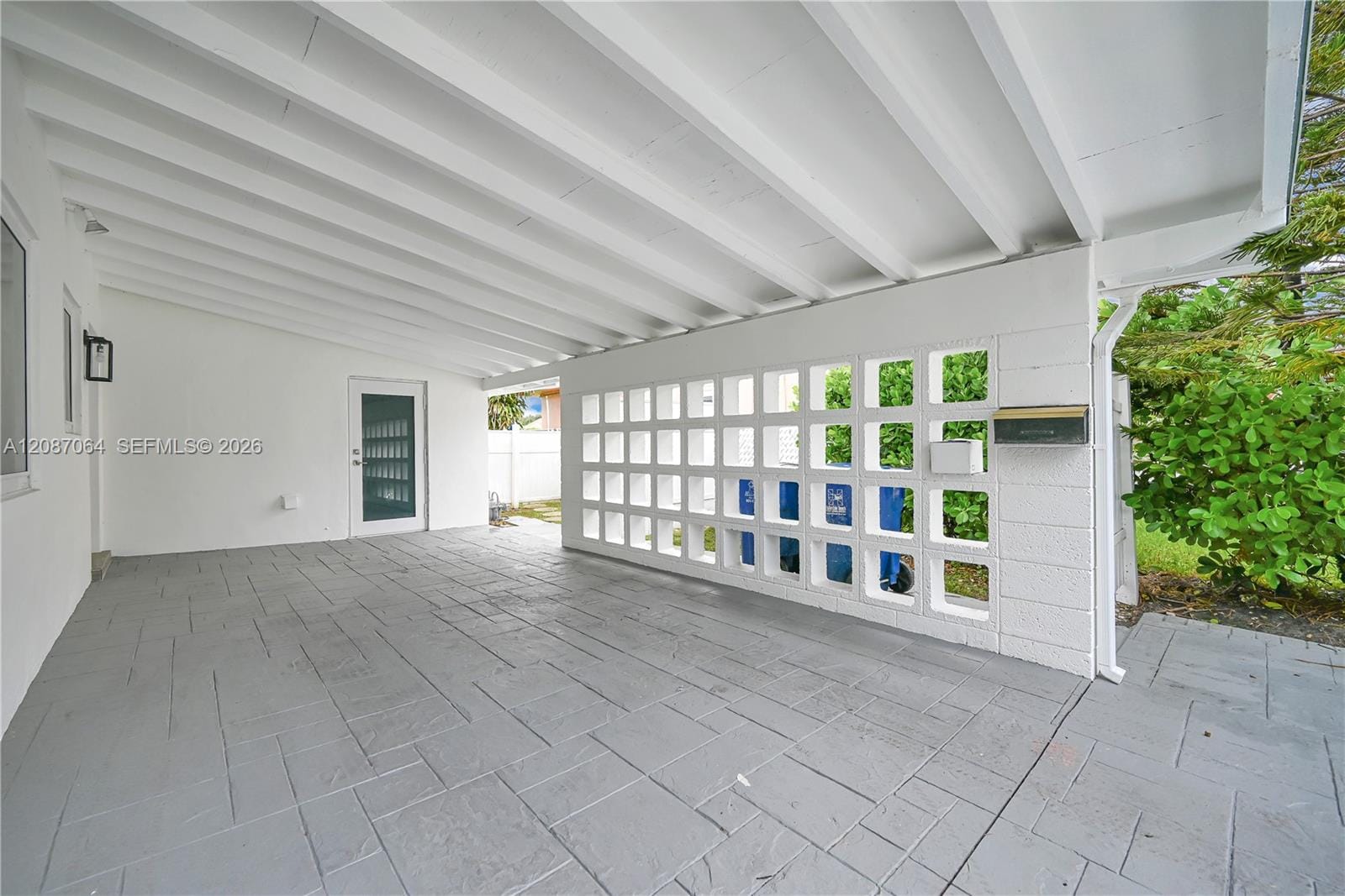 1018 NE 7th Street — photo 3