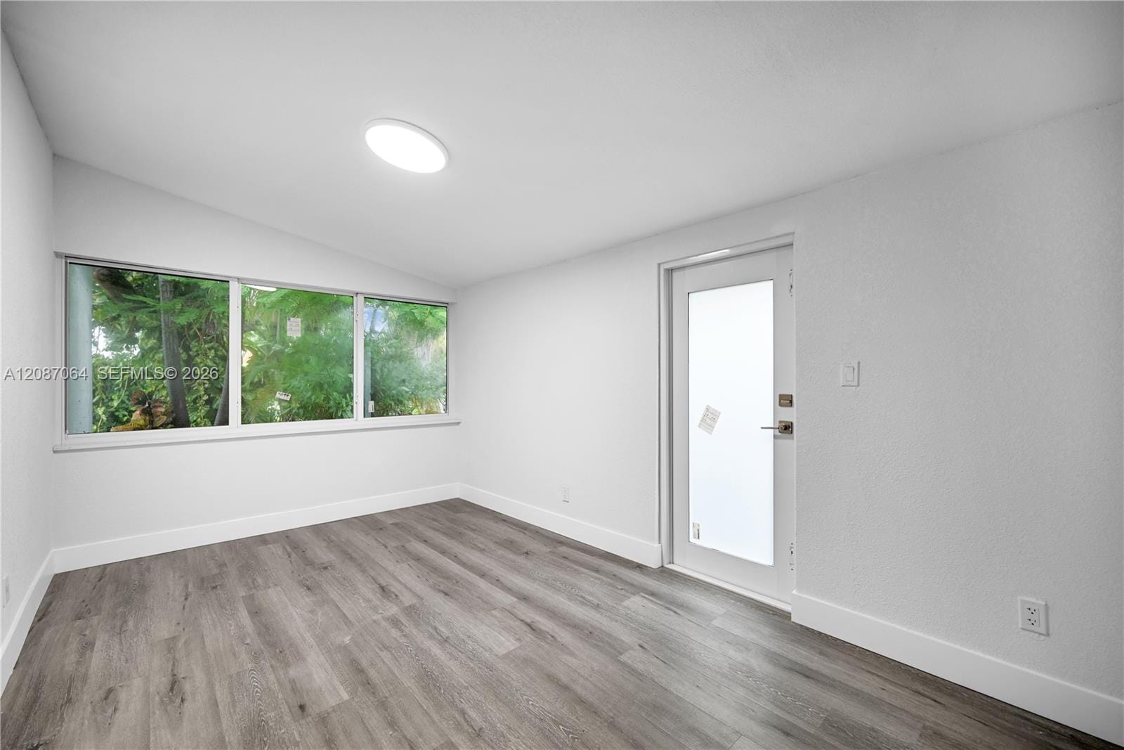 1018 NE 7th Street, Hallandale Beach, FL 33009 photo 28