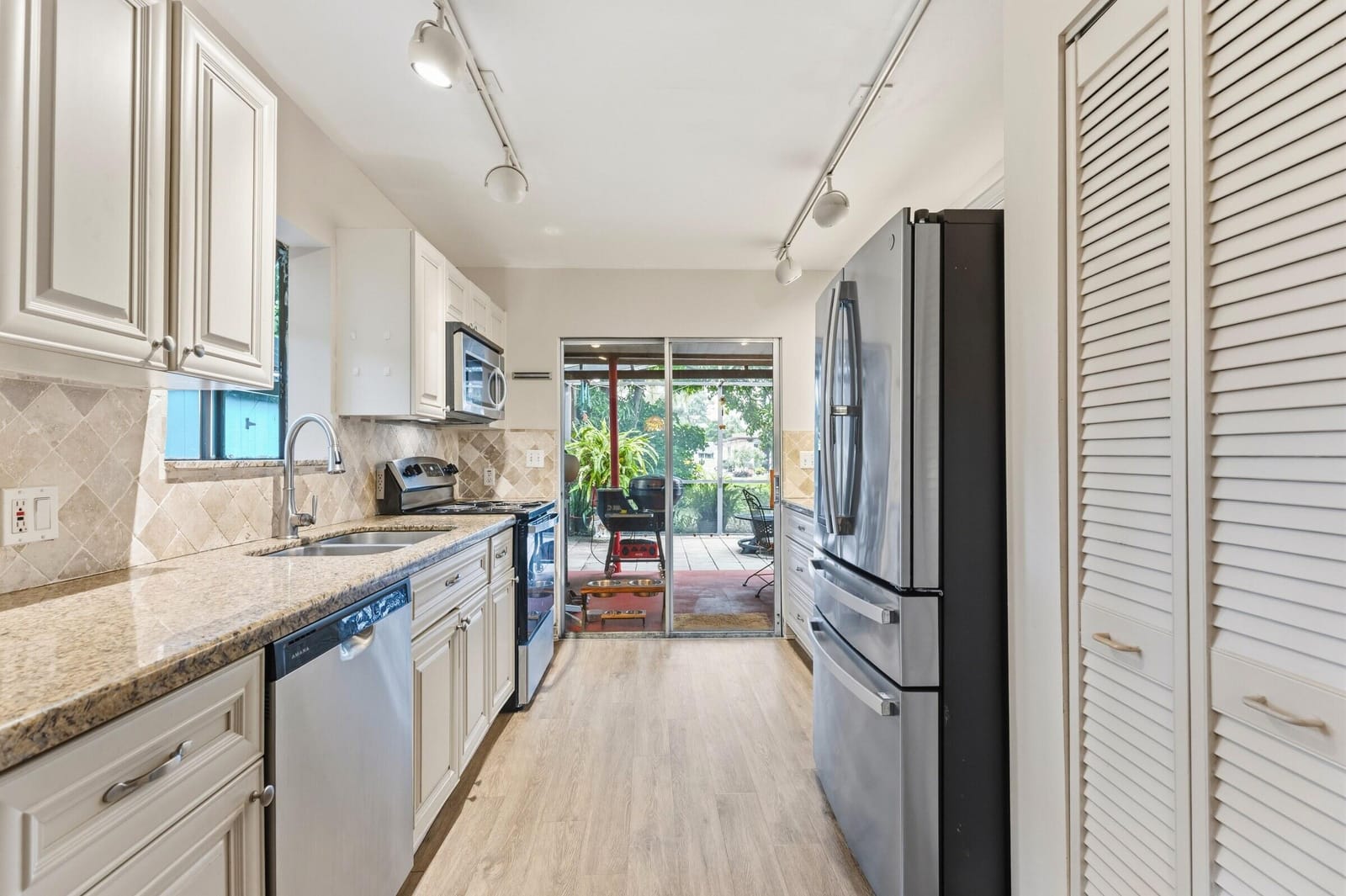 5127 Rose Hill Drive — photo 11