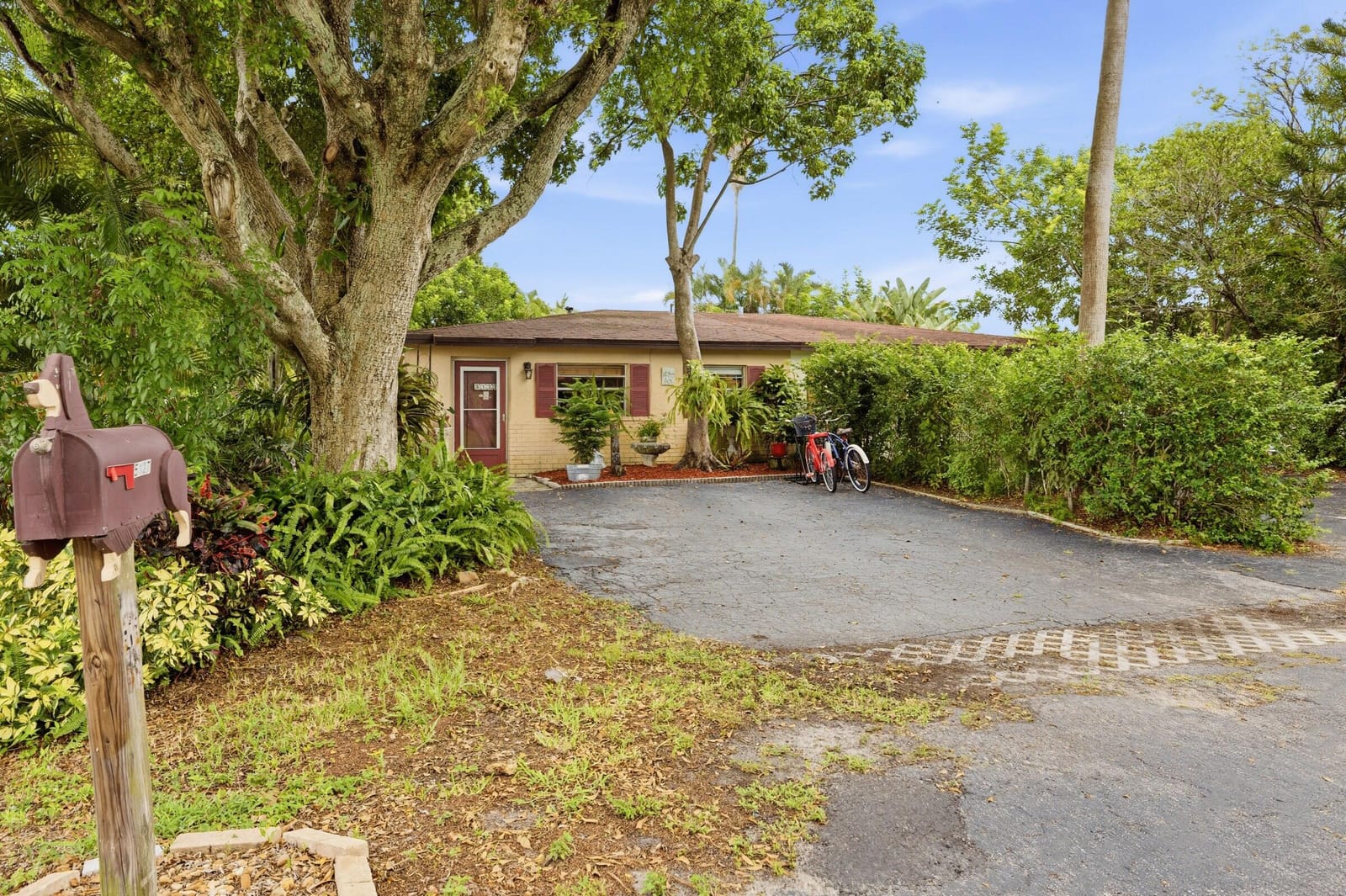 5127 Rose Hill Drive — photo 3