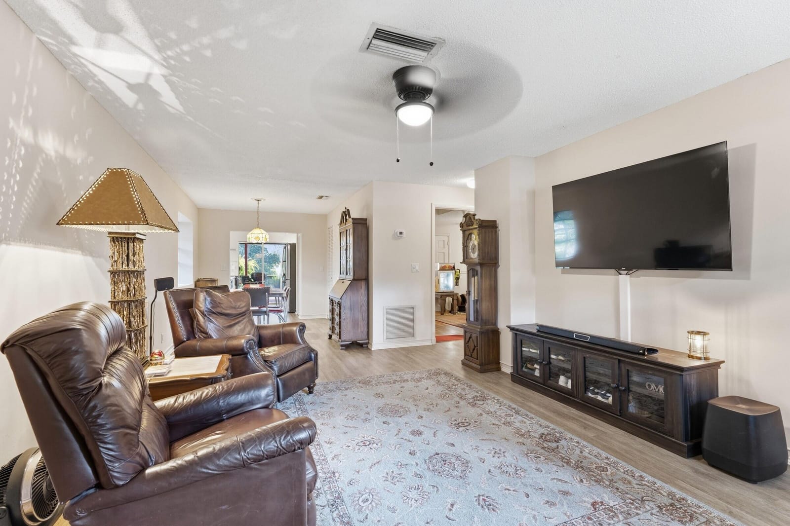 5127 Rose Hill Drive — photo 4
