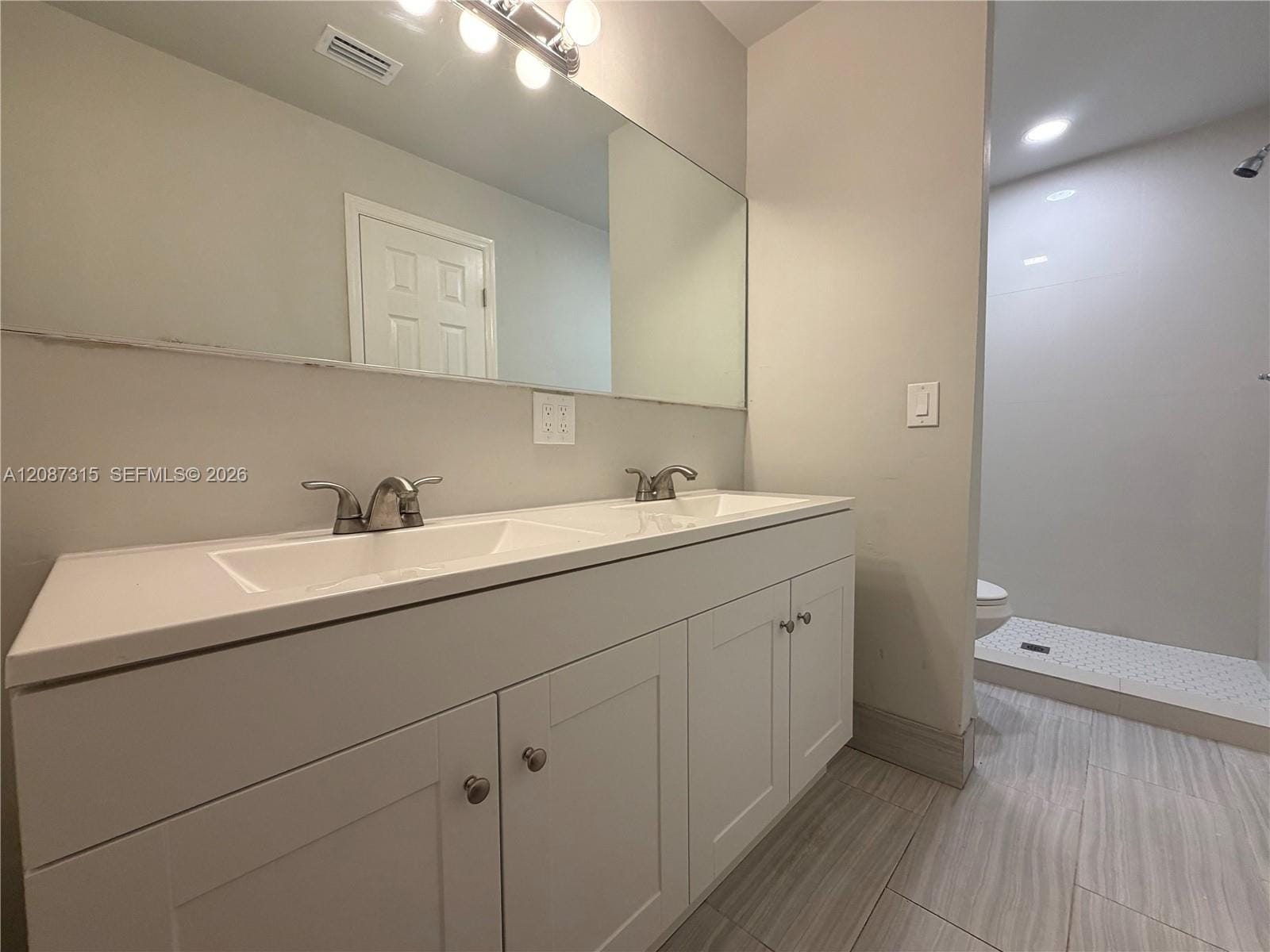 2496 Douglas Avenue, Delray Beach, FL 33444 photo 13