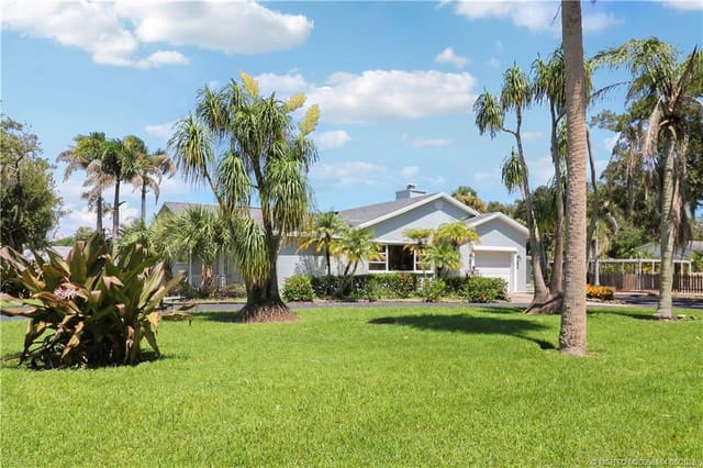 5410 Citrus Avenue, Fort Pierce, FL 34982