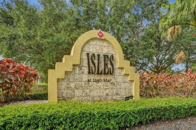 12730 Vista Isles Drive 823, Sunrise, FL 33325