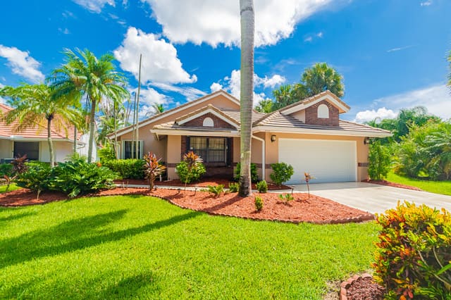 463 SW Jefferson Circle, Port St. Lucie, FL 34986