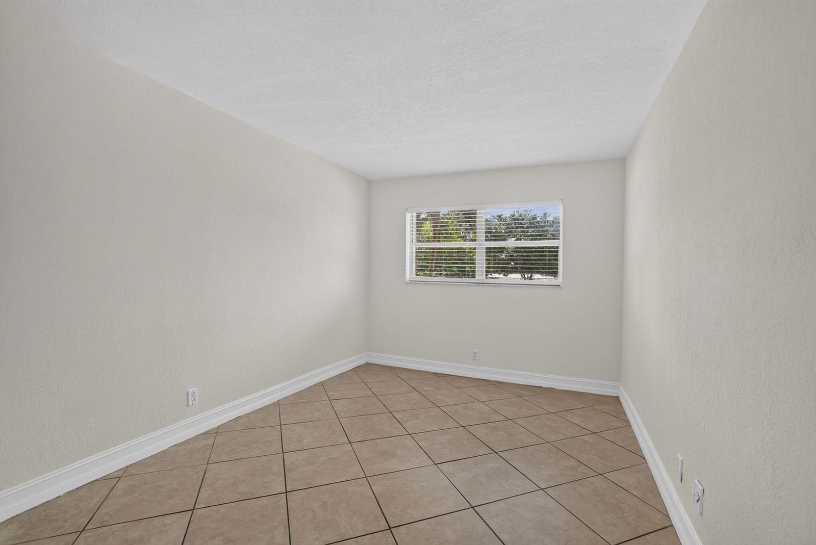 4051 NE 13TH Avenue NE 76-3, Oakland Park, FL 33334 photo 13