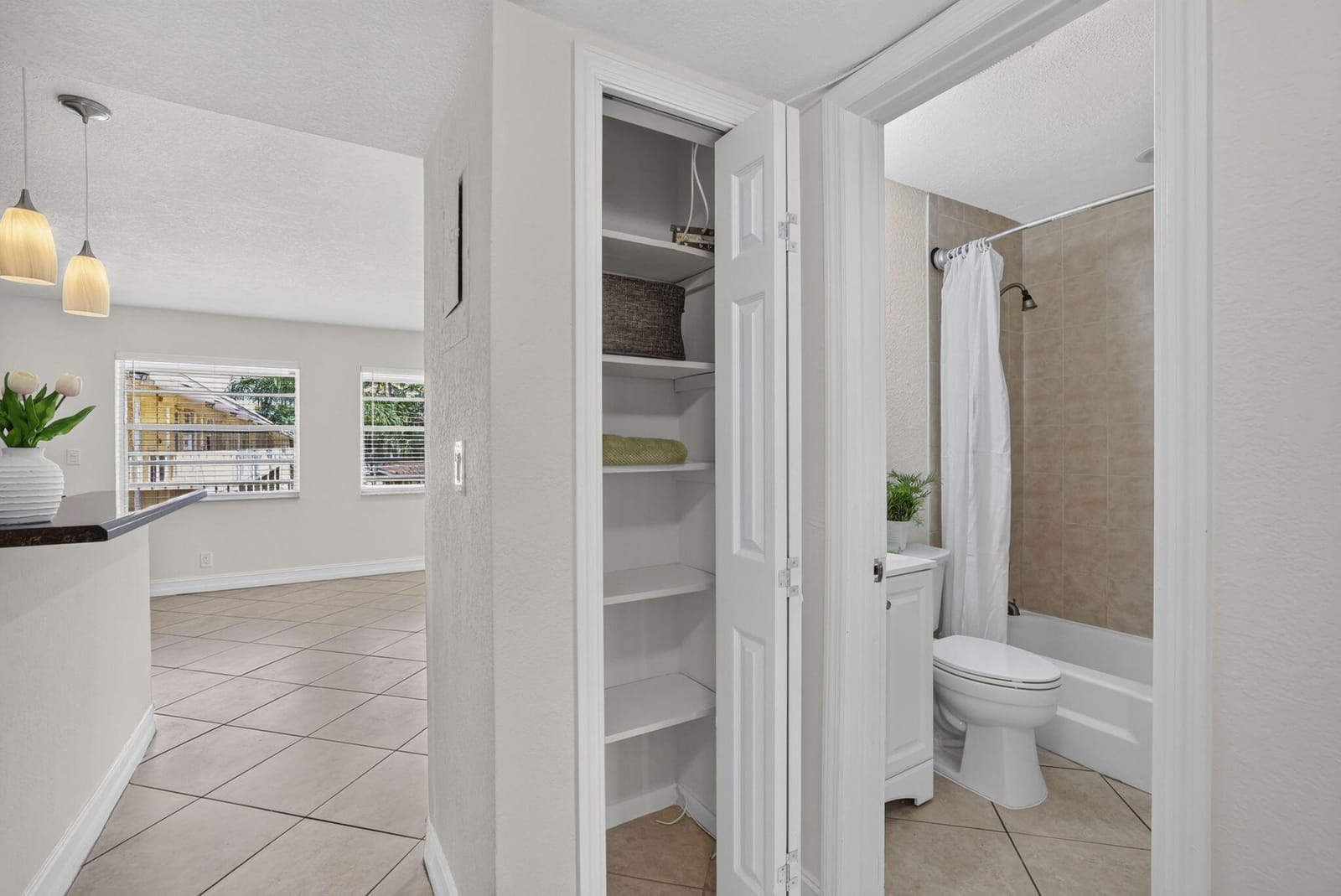 4051 NE 13TH Avenue NE 76-3, Oakland Park, FL 33334 photo 18