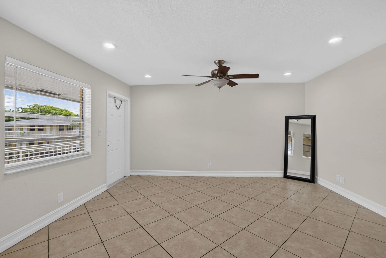 4051 NE 13TH Avenue NE 76-3, Oakland Park, FL 33334 photo 19