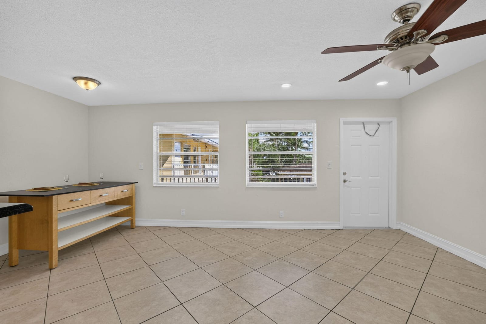 4051 NE 13TH Avenue NE 76-3 — photo 7