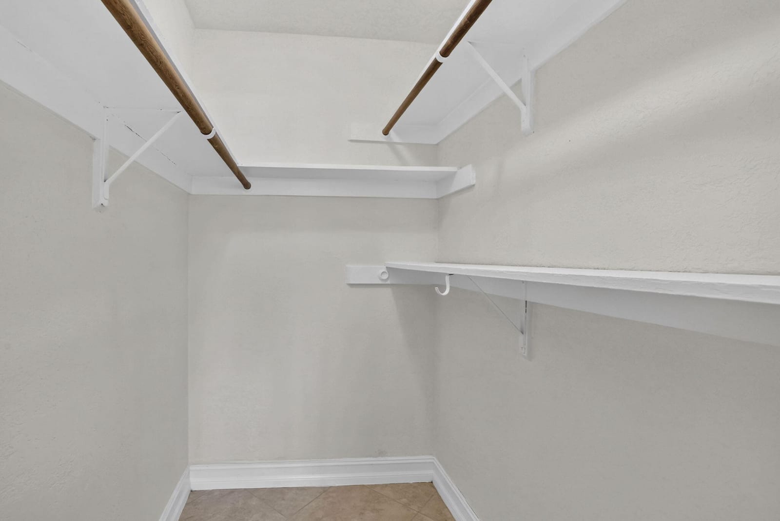 4051 NE 13TH Avenue NE 76-3 — photo 10