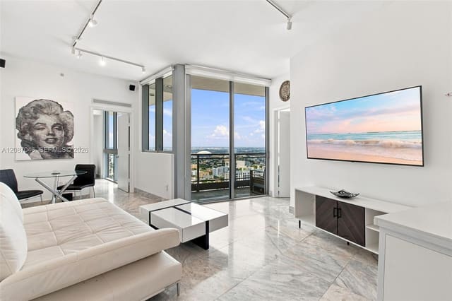 92 SW 3rd Street 5106, Miami, FL 33130