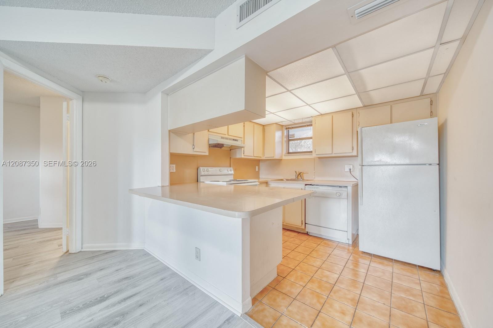 8290 Lake Drive 236, Doral, FL 33166