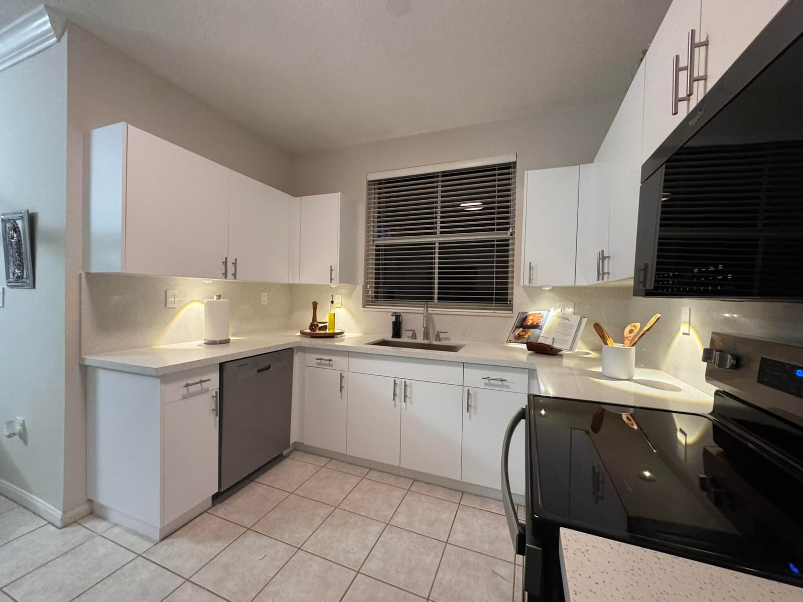 135 RIVERWALK Circle, Sunrise, FL 33326 photo 6