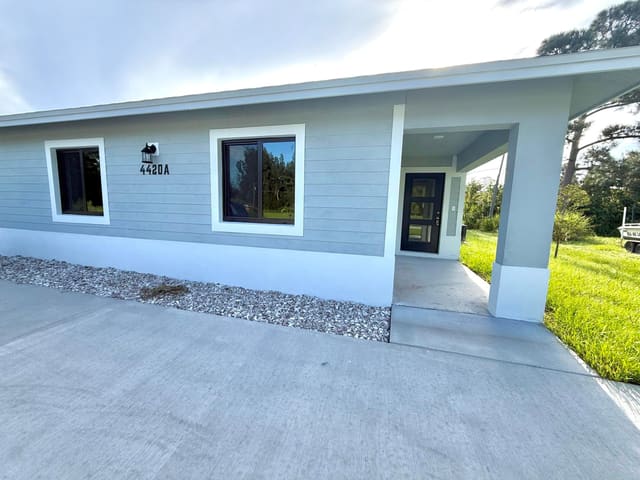 4420 TIMBER RIDGE Lane A, Fort Pierce, FL 34982