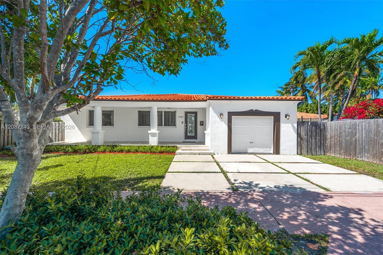7940 Hawthorne Avenue — photo 4