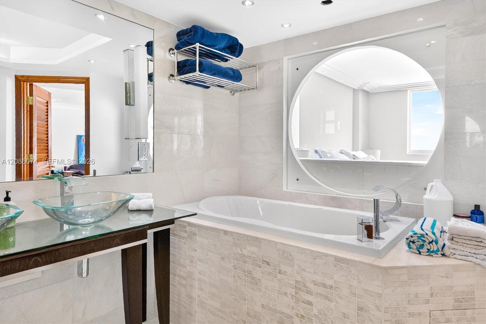 401 Ocean Drive 518, Miami Beach, FL 33139 photo 20
