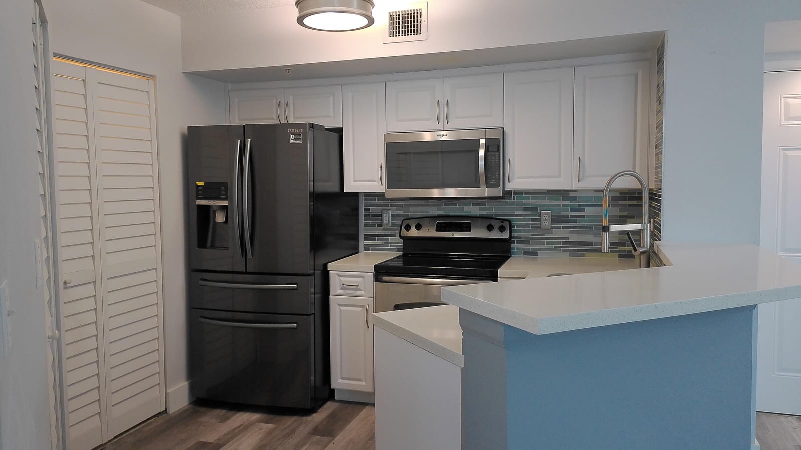 1000 Scotia Drive 304 — photo 5