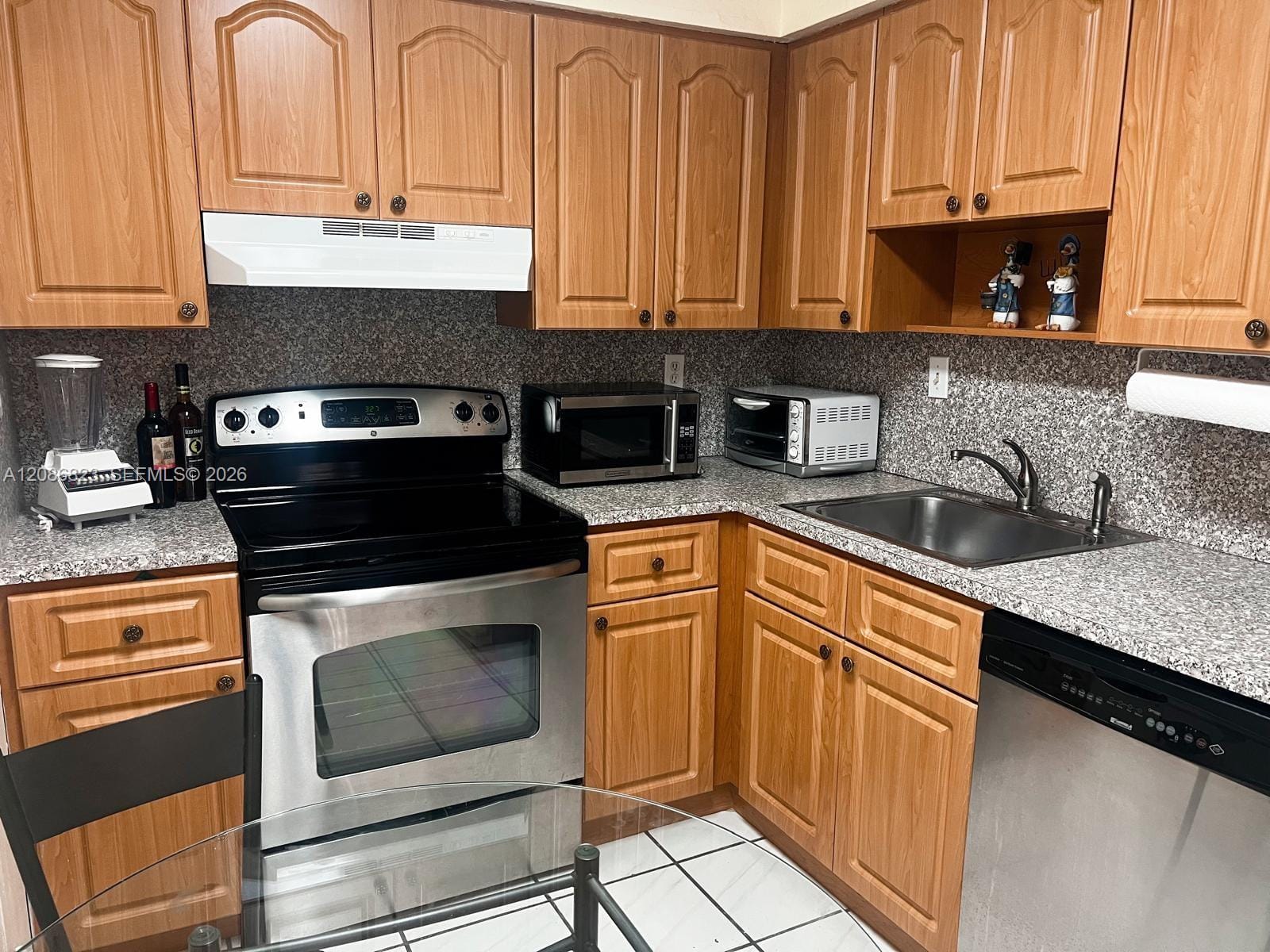 17800 Atlantic Boulevard 204, Sunny Isles Beach, FL 33160 photo 17