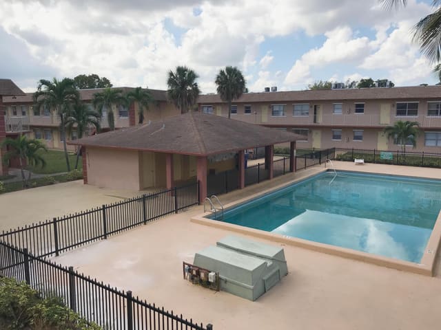 95 NE 41ST Street M196, Oakland Park, FL 33334