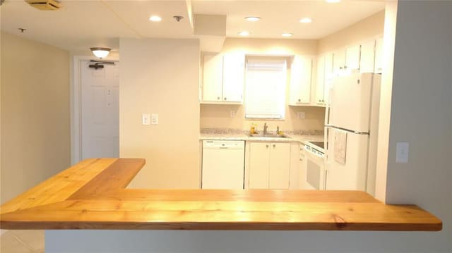 3100 W ROLLING HILLS Circle 502, Davie, FL 33328