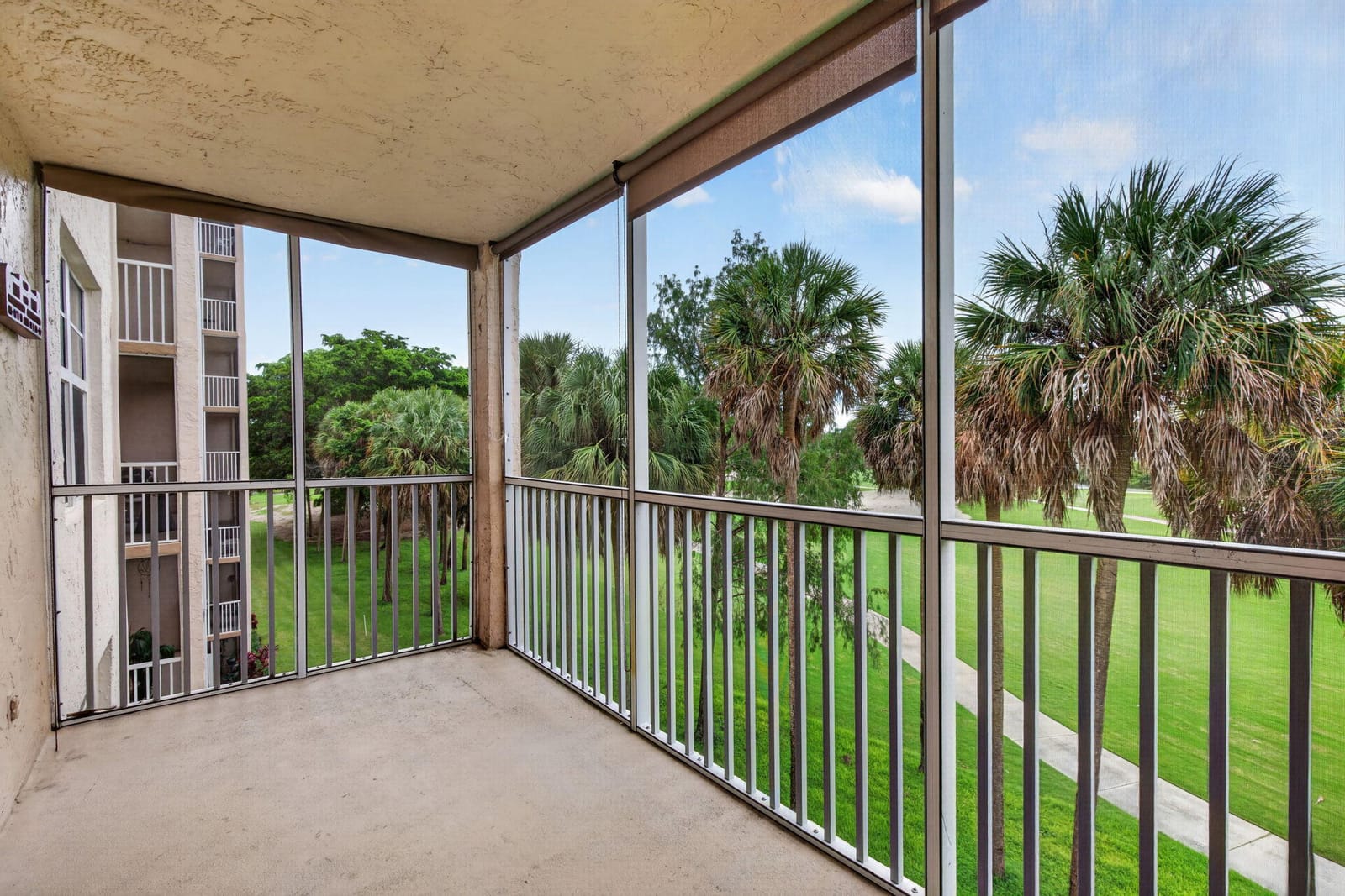 250 Jacaranda Drive 411, Plantation, FL 33324 photo 17