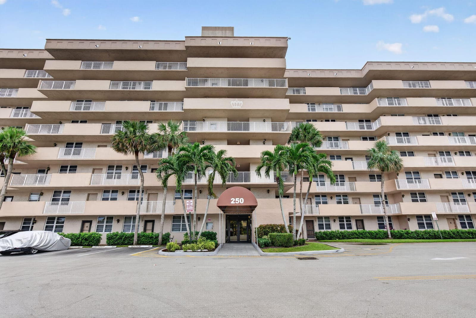250 Jacaranda Drive 411, Plantation, FL 33324 photo 23