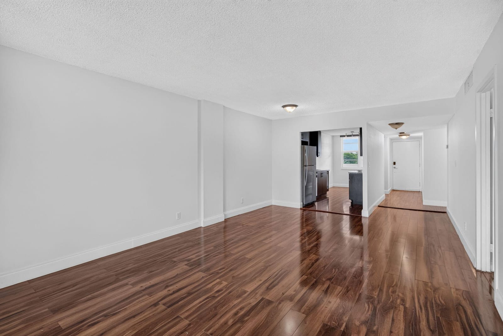 250 Jacaranda Drive 411, Plantation, FL 33324 photo 6
