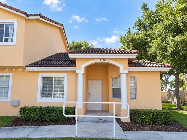 12178 SW 143rd Lane 12-4, Miami, FL 33186