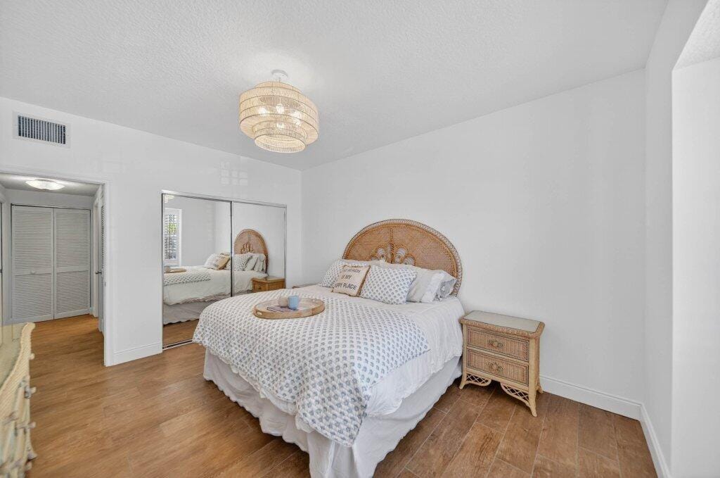 391 NE Plantation Road 215 — photo 11
