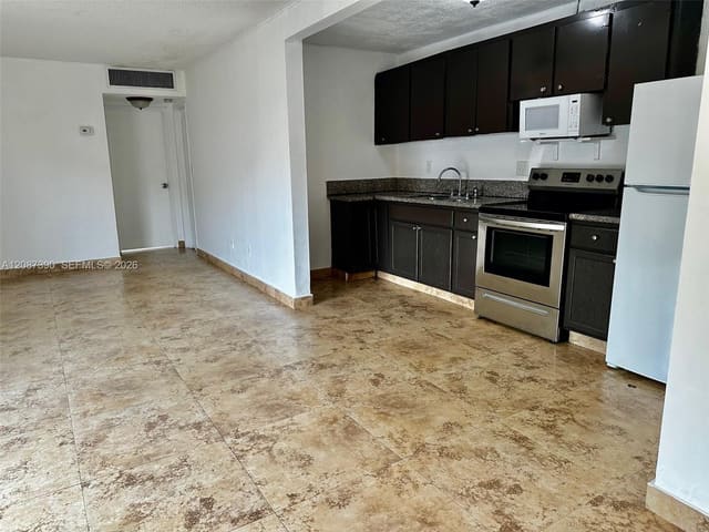 4540 NW 79th Avenue 1B, Doral, FL 33166