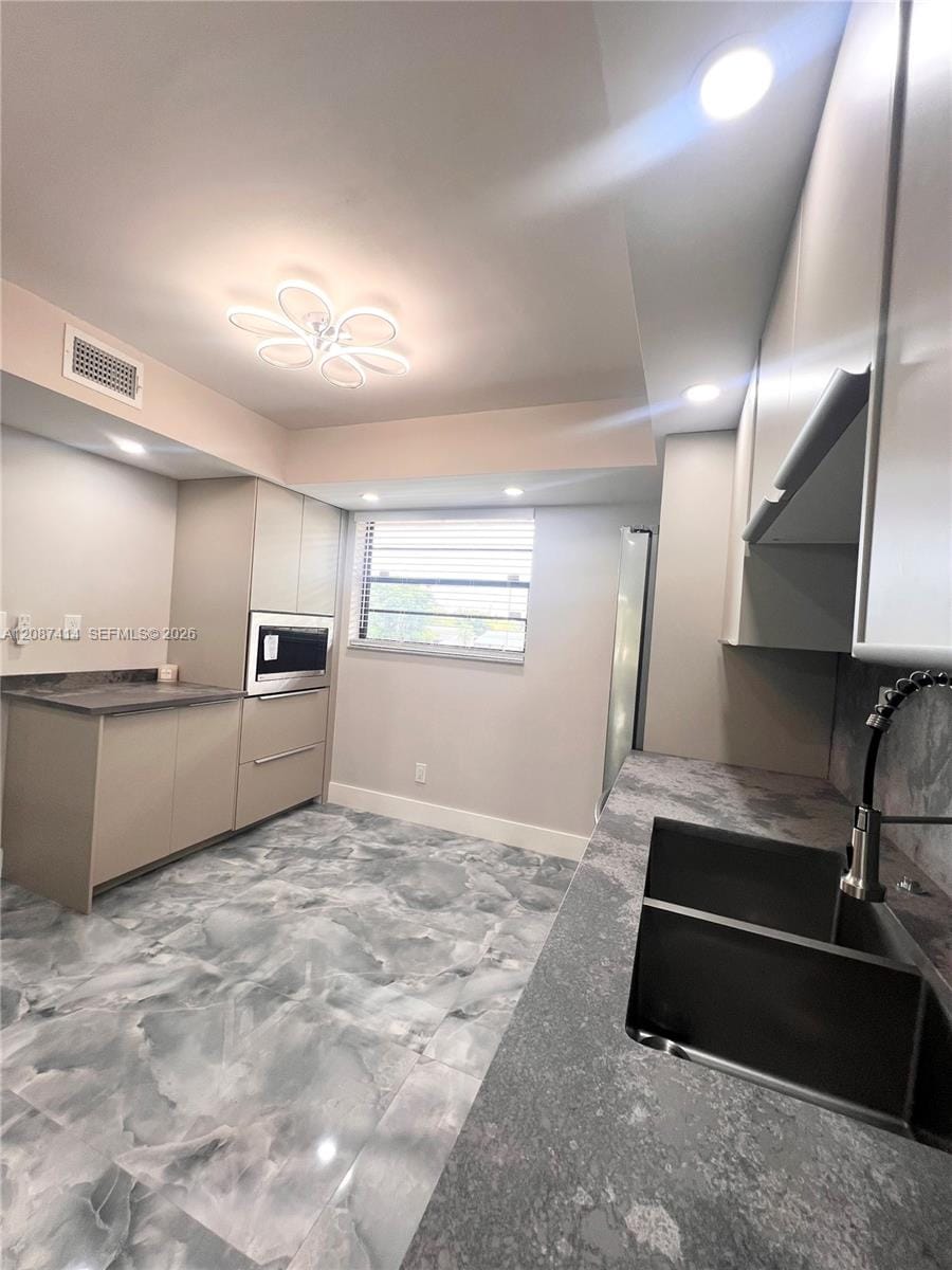 4930 E Sabal Palm Boulevard 206 — photo 10
