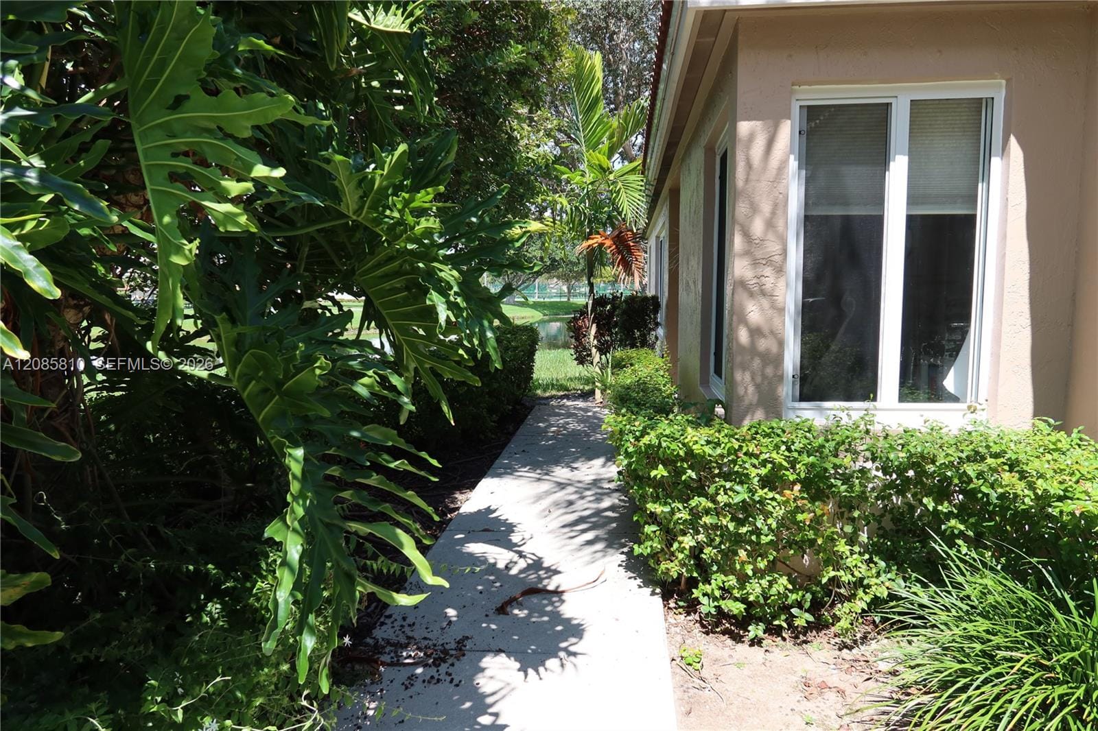 1652 SW 109th Terrace — photo 2