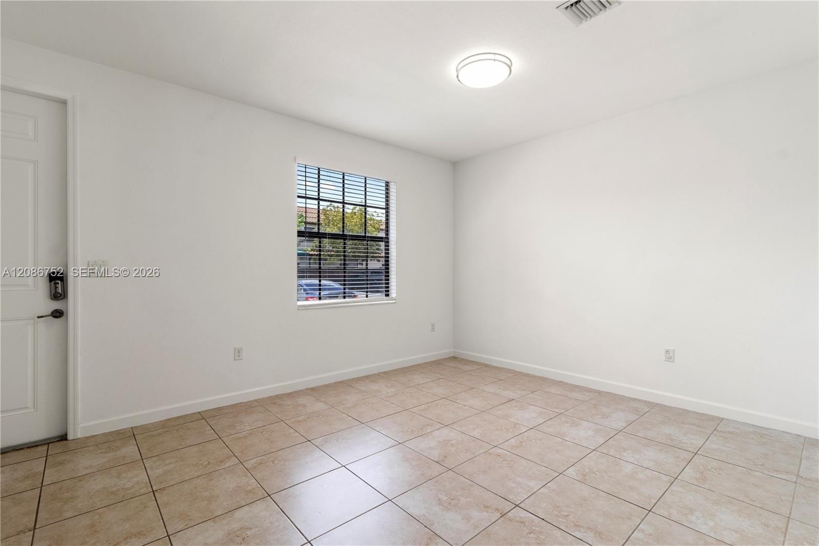 3217 SE 4th Street 3217 — photo 3