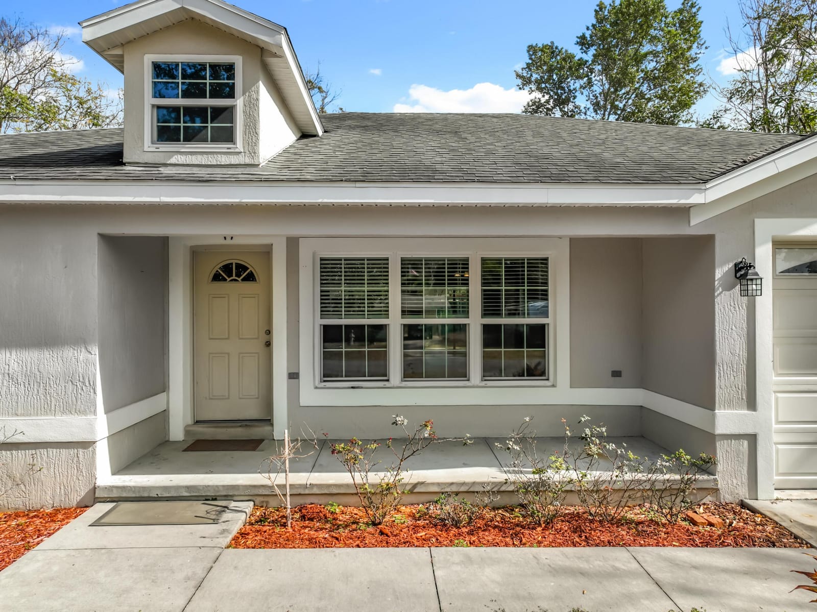 608 MASTERS Avenue, Wildwood, FL 34785 photo 2