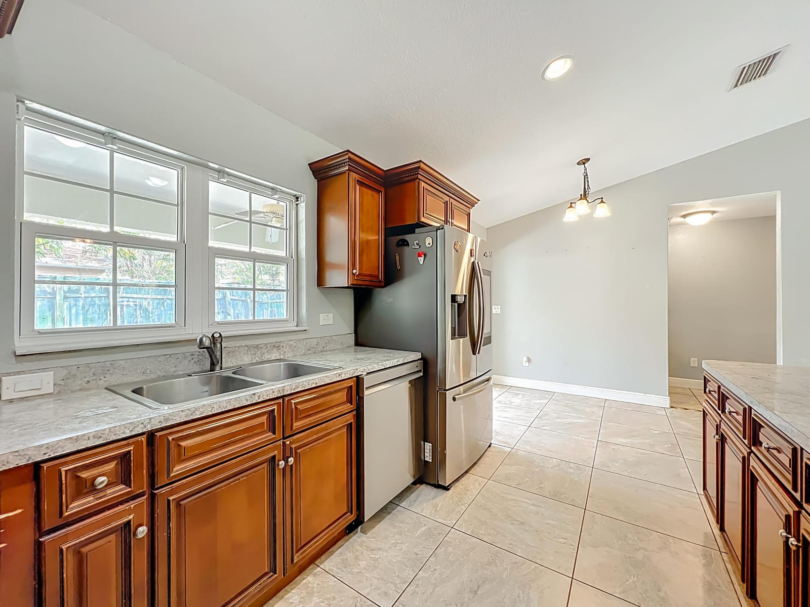 608 MASTERS Avenue, Wildwood, FL 34785 photo 12